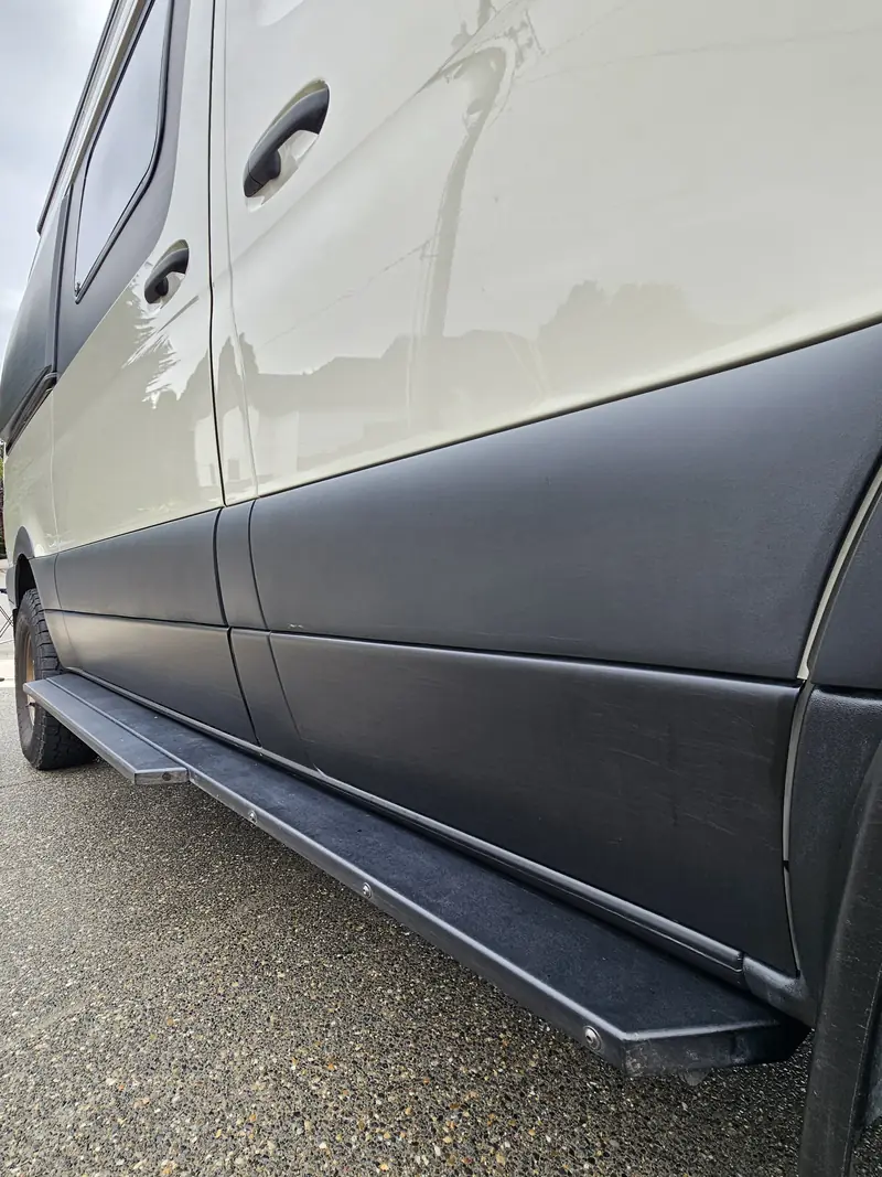 Sprinter side step and black lower cladding after plastic protection